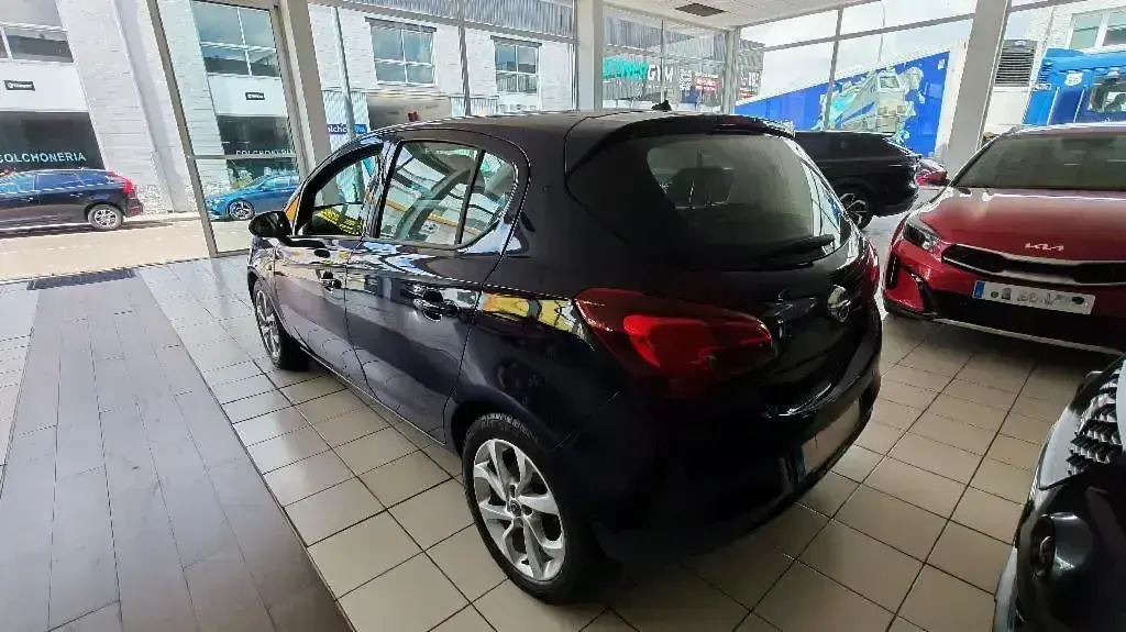 Usado Opel Corsa Expression 90 CV (66 kW) 2016 Azul Utilitario