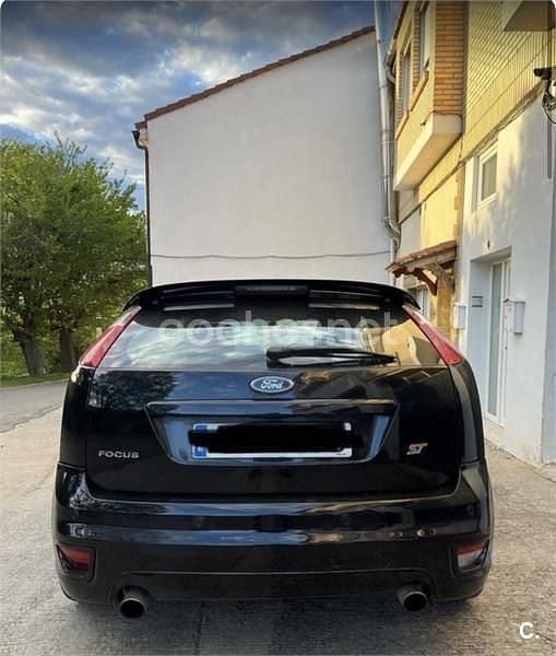 Negro Usado 2009 Ford Focus ST Berlina | 10.000 € (Buen precio) - Imagen 1/4