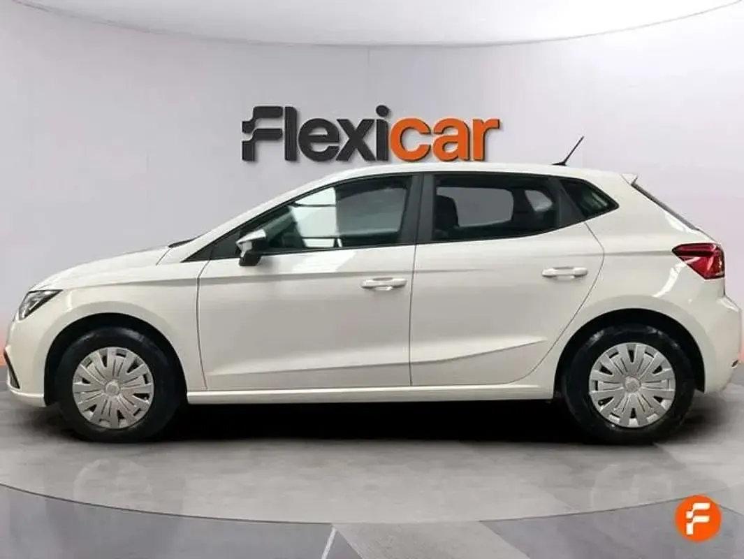 Usado Seat Ibiza Reference 80 CV (58 kW) 2023 Blanco Utilitario