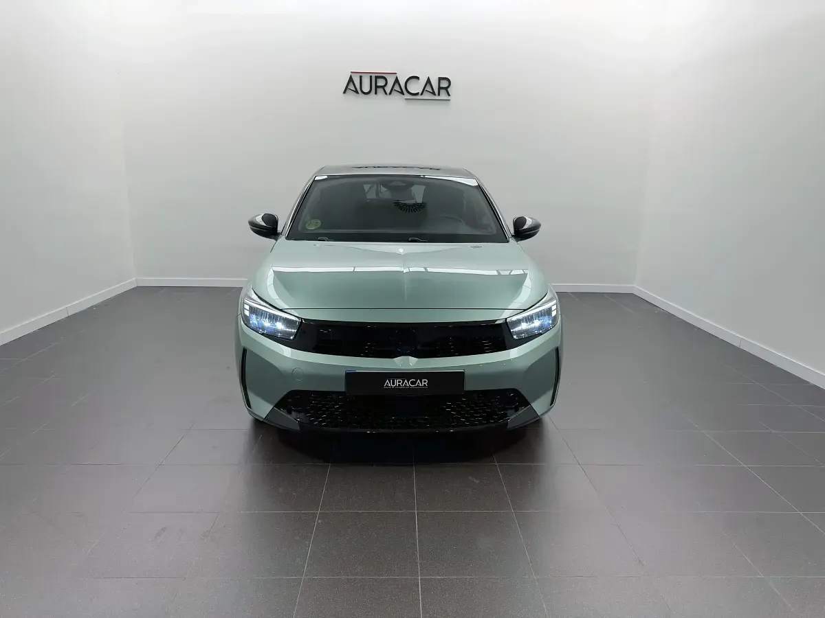 Nuevo Opel Corsa 100 CV (73 kW) 2026 Verde Utilitario