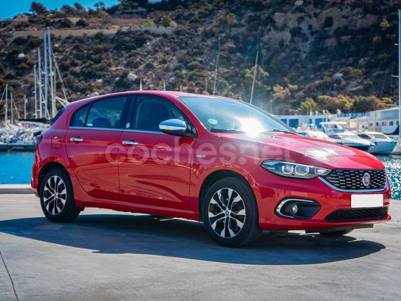 Rojo Usado 2019 Fiat Tipo Mirror Berlina | 12.600 € (Un poco caro) - Imagen 1/4