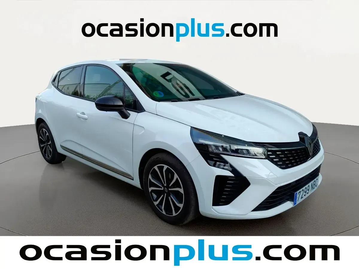 Usado Renault Clio Techno 101 CV (74 kW) 2025 Blanco Utilitario