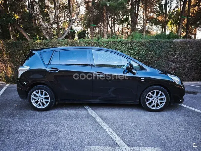 Usado Toyota Verso Advance 150 CV (110 kW) 2011 Negro Monovolumen