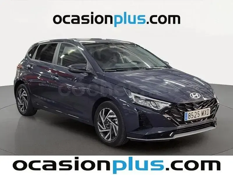 Usado Hyundai i20 100 CV (73 kW) 2024 Gris / plata Utilitario
