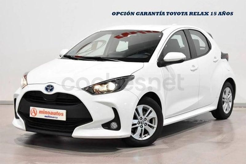Usado Toyota Yaris Hybrid Business Edition 117 CV (86 kW) 2021 Blanco Utilitario