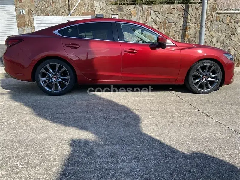 Usado Mazda 6 Luxury 192 CV (141 kW) 2016 Rojo Berlina