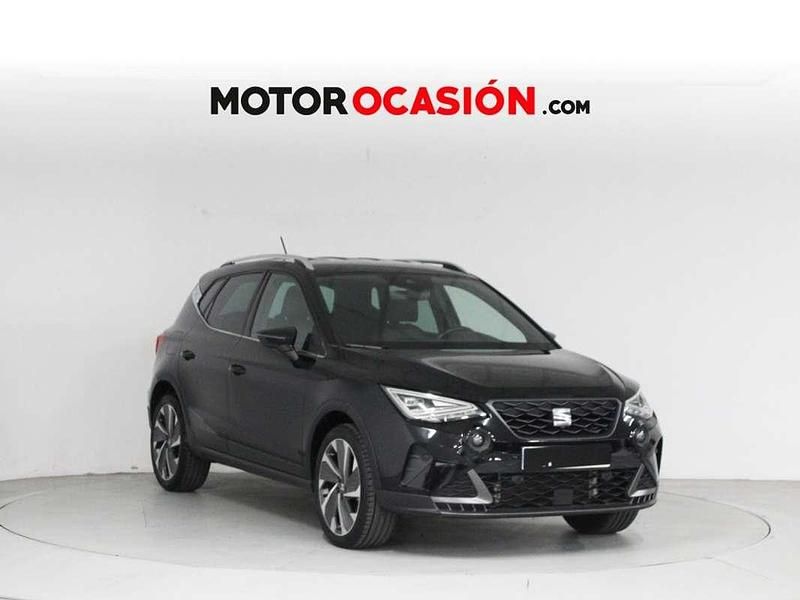Usado Seat Arona FR 110 CV (80 kW) 2022 Negro SUV