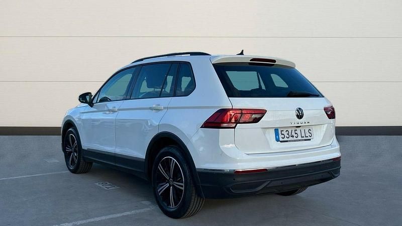 Usado VW Tiguan Life 150 CV (110 kW) 2020 Blanco SUV