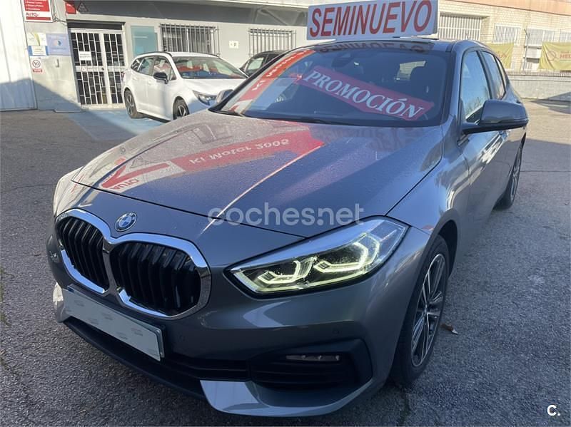 Usado BMW 118 150 CV (110 kW) 2022 Gris / plata Utilitario