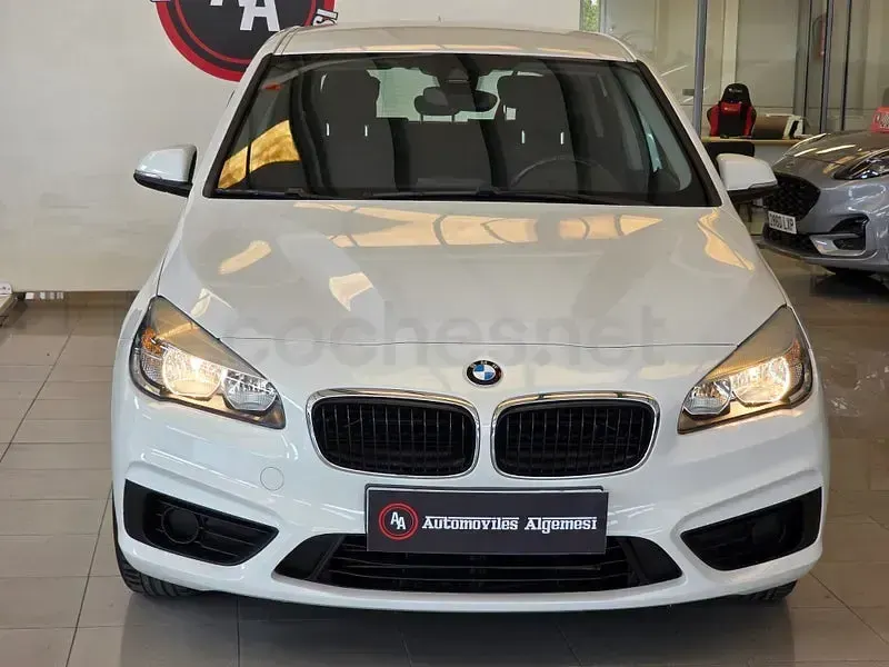 Usado BMW 216 Active Tourer 116 CV (85 kW) 2018 Blanco Monovolumen