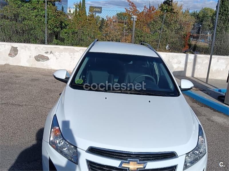 Blanco Usado 2013 Chevrolet Cruze LTZ Familiar | 8600 € (Precio justo) - Imagen 1/4