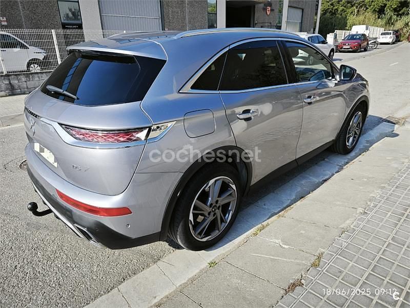 Usado DS Automobiles DS7 Crossback So Chic 180 CV (132 kW) 2020 Gris / plata SUV