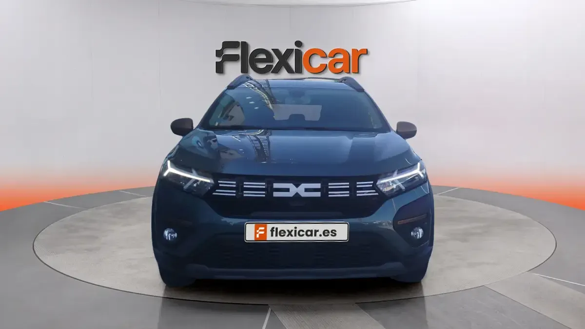 Usado Dacia Jogger Extreme 101 CV (74 kW) 2024 Verde Monovolumen
