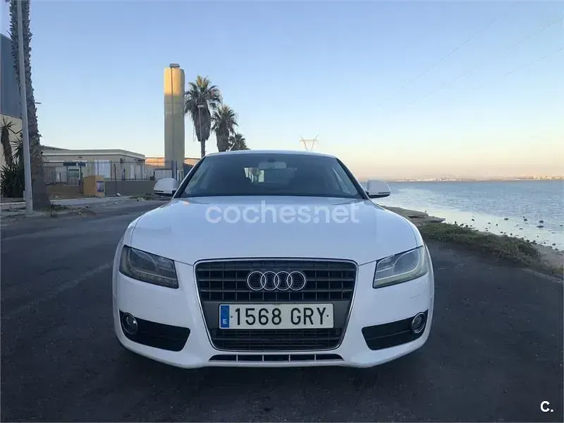 Usado Audi A5 180 CV (132 kW) 2009 Blanco Coupe