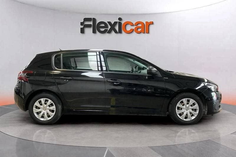 Usado Peugeot 308 Allure 101 CV (74 kW) 2019 Negro Berlina