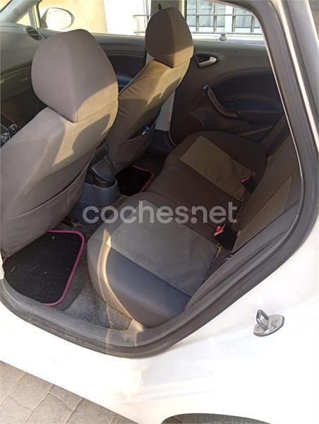Usado Seat Ibiza ST Reference 90 CV (66 kW) 2010 Blanco Familiar