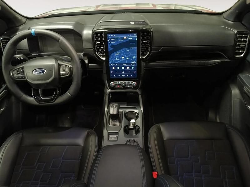 Usado Ford Ranger 215 CV (158 kW) 2025 Gris/plata Recogida