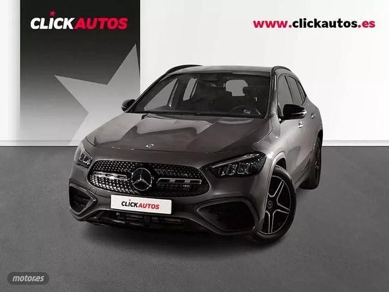 Usado Mercedes GLA200 AMG line 150 CV (110 kW) 2024 Plateado SUV