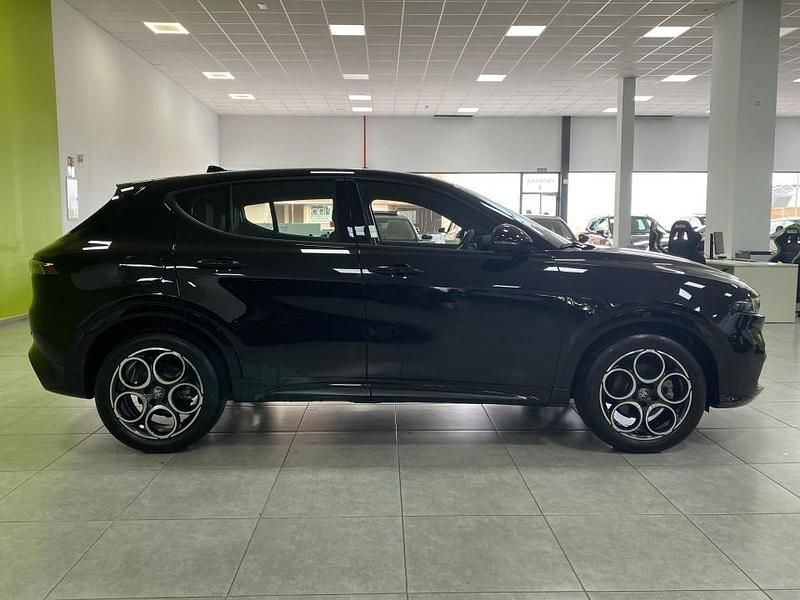 Usado Alfa Romeo Tonale Sprint 130 CV (95 kW) 2024 Negro SUV