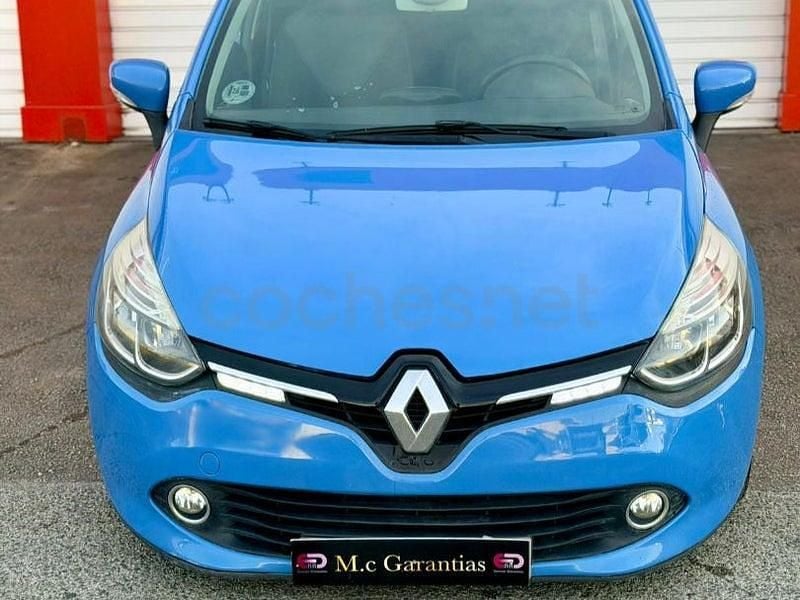 Usado Renault Clio GrandTour 90 CV (66 kW) 2015 Azul Familiar