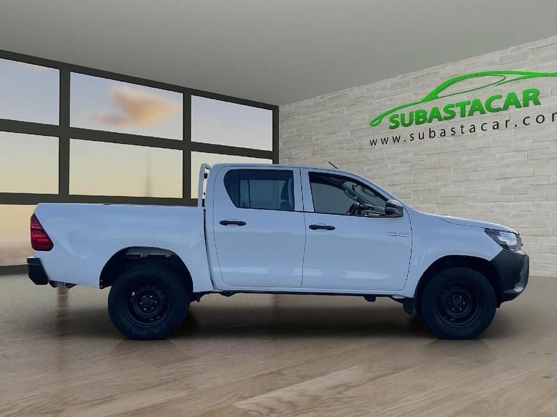 Usado Toyota HiLux 150 CV (110 kW) 2020 Blanco Recogida
