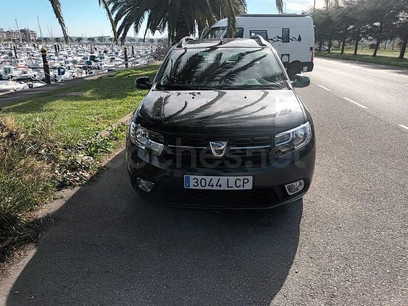 Usado Dacia Logan MCV Comfort 90 CV (66 kW) 2019 Gris / plata Familiar