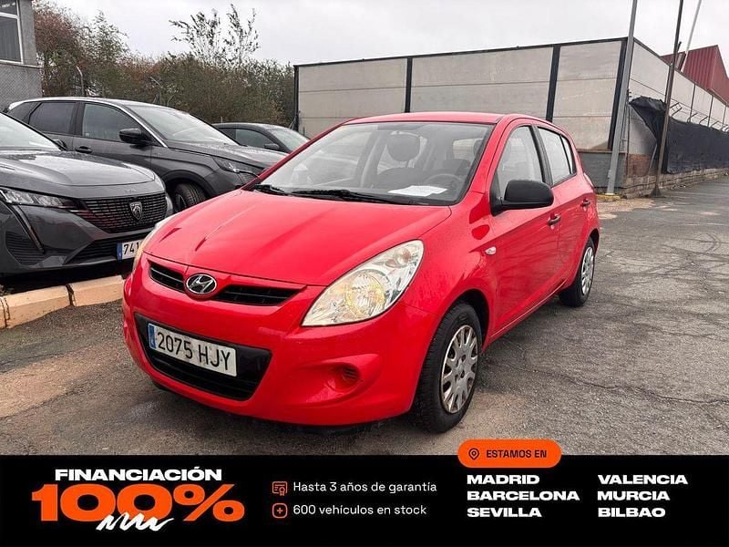 Rojo Usado 2012 Hyundai i20 Berlina | 5950 € (Precio justo) - Imagen 1/4