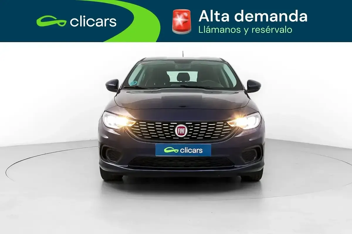 Usado Fiat Tipo Easy 95 CV (69 kW) 2019 Azul Berlina