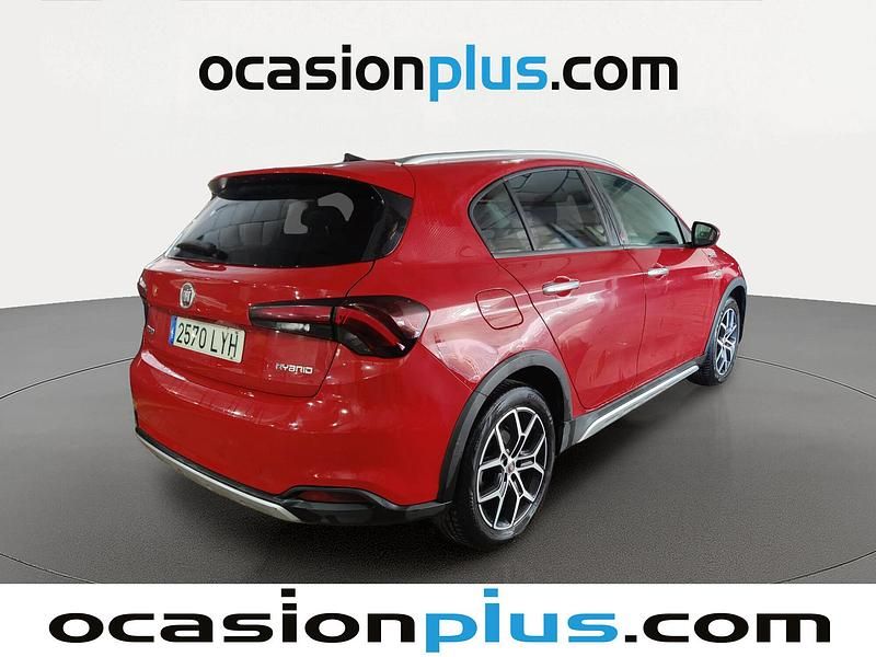 Usado Fiat Tipo Red 130 CV (95 kW) 2022 Rojo Berlina