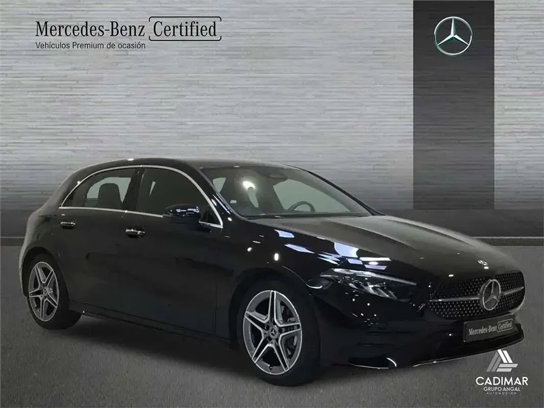 Usado Mercedes A180 136 CV (100 kW) 2025 Berlina