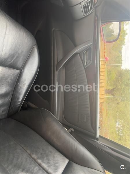 Usado Mercedes E320 Elegance 220 CV (161 kW) 2001 Granate Berlina