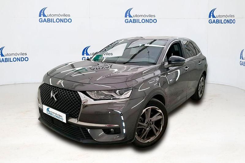 Gris / plata Usado 2022 DS Automobiles DS7 Crossback Grand Chic SUV | 29.900 € (Caro) - Imagen 1/4