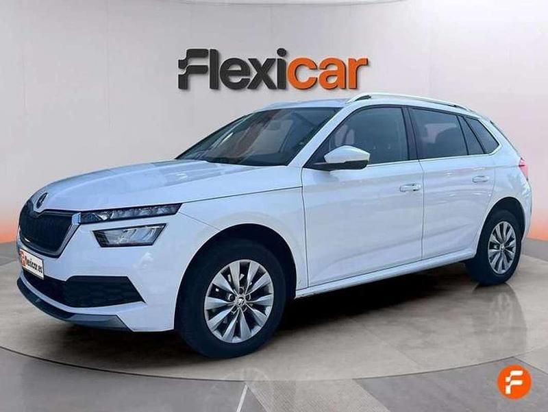 Usado Skoda Kamiq Ambition 110 CV (80 kW) 2022 Blanco SUV