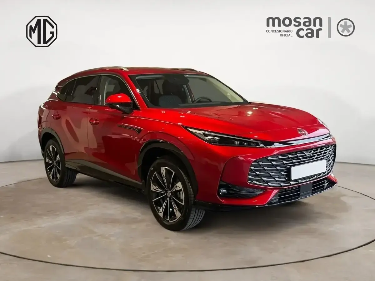 Usado MG HS Comfort 224 CV (164 kW) 2024 Rojo diamante SUV