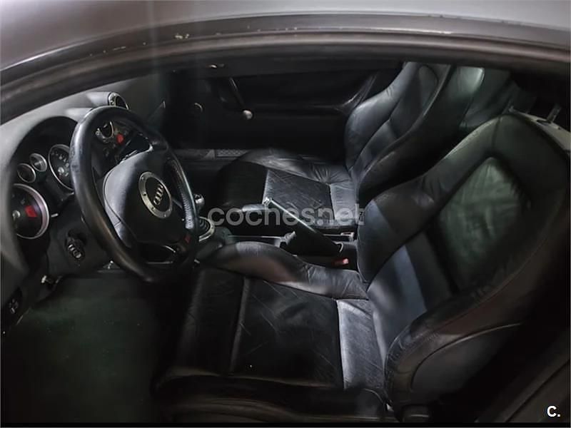 Gris / plata Usado 1998 Audi TT Coupe | 3600 € (Precio justo) - Imagen 1/1
