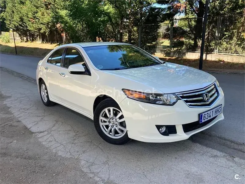 Usado Honda Accord Elegance 150 CV (110 kW) 2011 Blanco Berlina