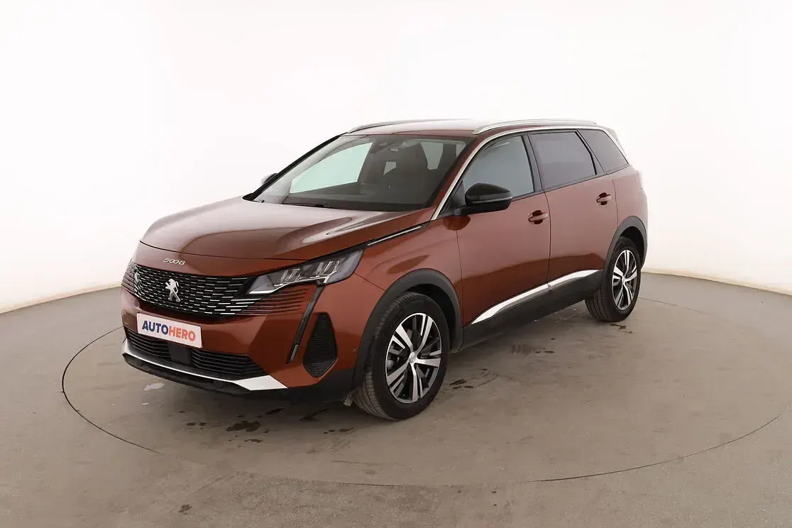 Usado Peugeot 5008 Allure 130 CV (95 kW) 2022 SUV