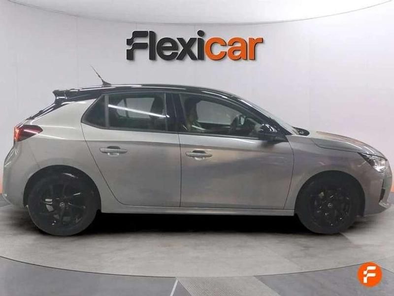 Usado Opel Corsa GS Line 101 CV (74 kW) 2022 Gris Utilitario