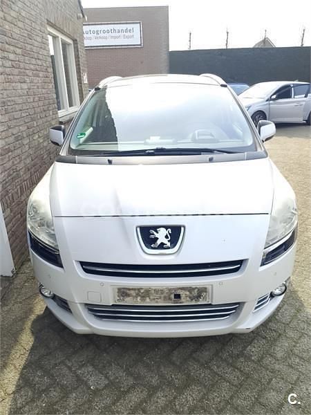 Usado Peugeot 5008 120 CV (88 kW) 2012 Blanco Monovolumen