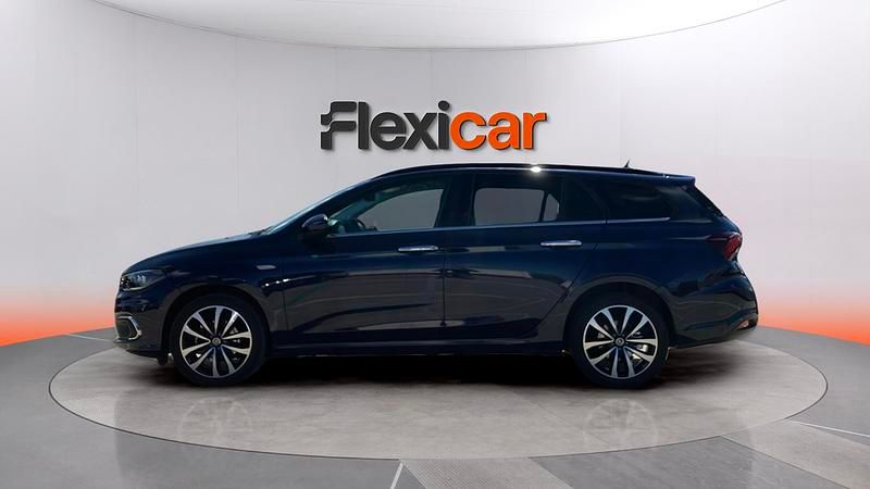 Usado Fiat Tipo Lounge 120 CV (88 kW) 2020 Azul Familiar
