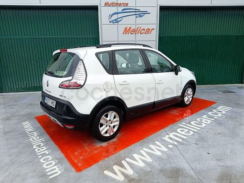 Usado Renault Scénic III Expression 110 CV (80 kW) 2013 Blanco Monovolumen