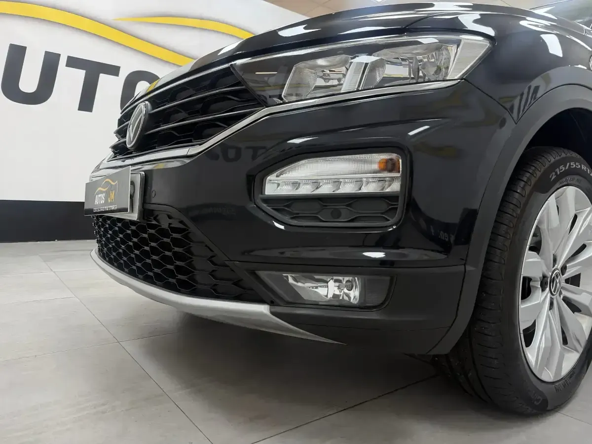 Usado VW T-Roc Advance 115 CV (84 kW) 2021 Negro SUV