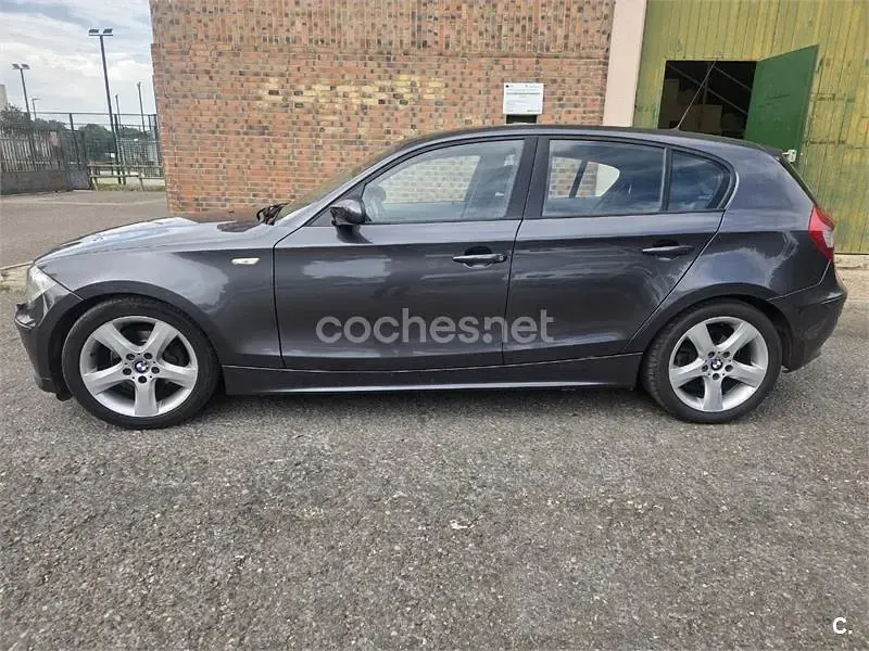 Usado BMW 118 122 CV (89 kW) 2005 Gris / plata Utilitario