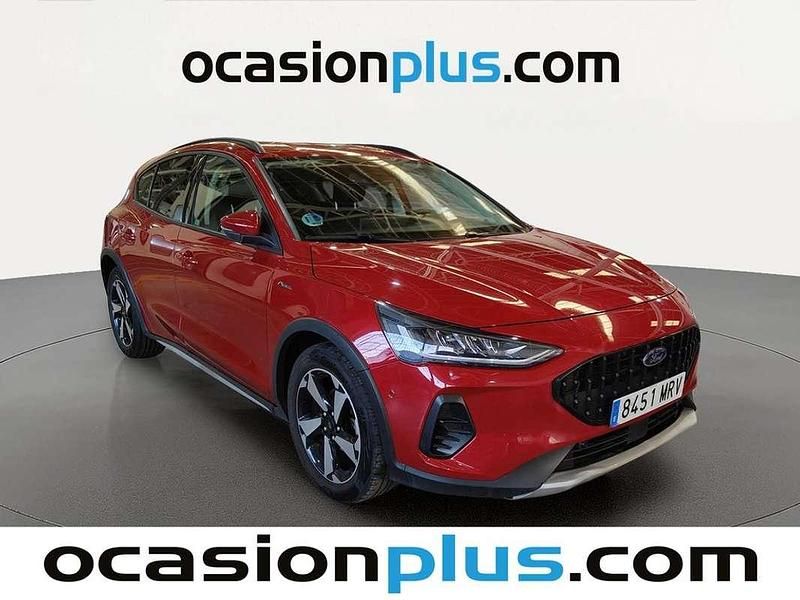 Usado Ford Focus Active 155 CV (114 kW) 2024 Rojo Familiar