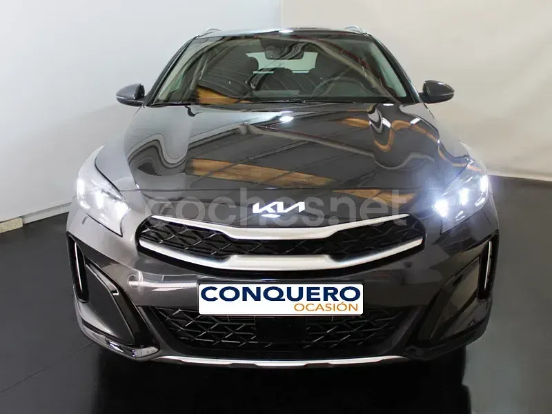 Usado Kia XCeed 141 CV (103 kW) 2024 Gris / plata SUV