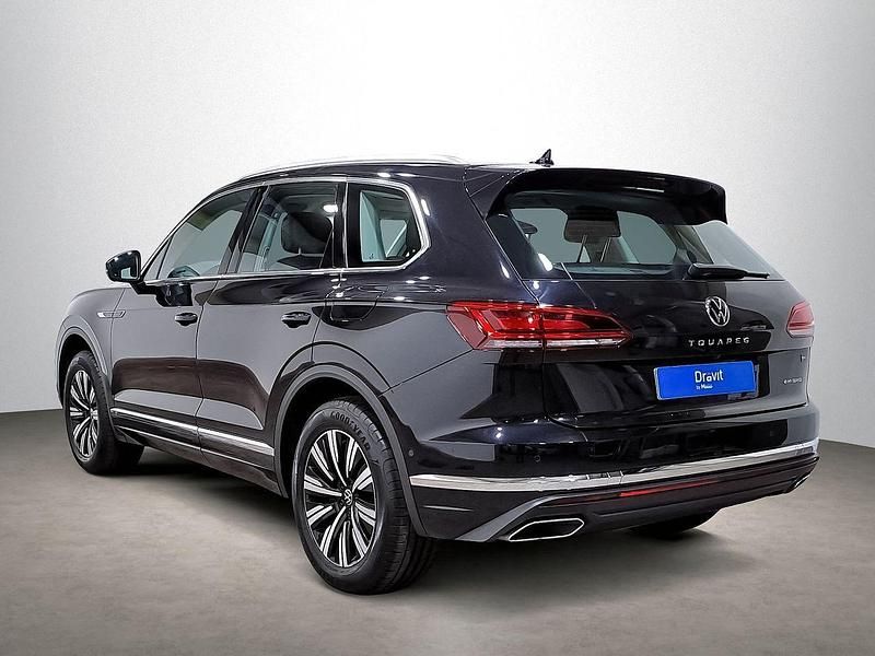 Usado VW Touareg 381 CV (280 kW) 2021 Negro SUV