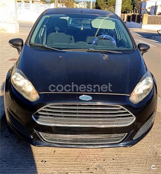 Usado Ford Fiesta Trend 82 CV (60 kW) 2013 Negro Utilitario