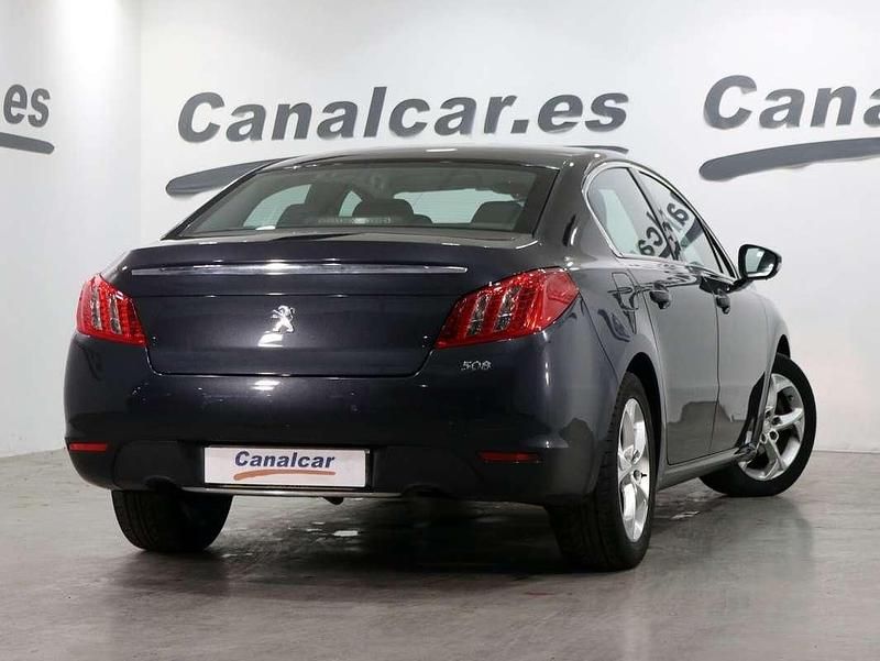 Usado Peugeot 508 Active 112 CV (82 kW) 2011 Gris Berlina