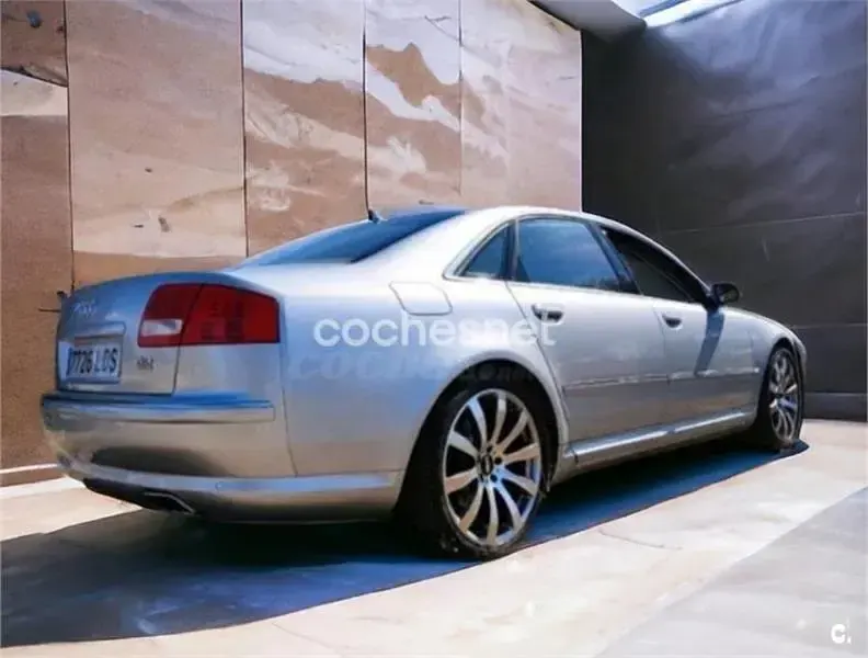 Usado Audi A8 450 CV (330 kW) 2005 Gris / plata Berlina