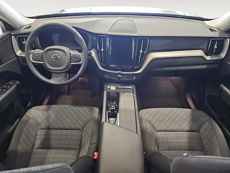 Usado Volvo XC60 Core 211 CV (155 kW) 2025 Azul SUV